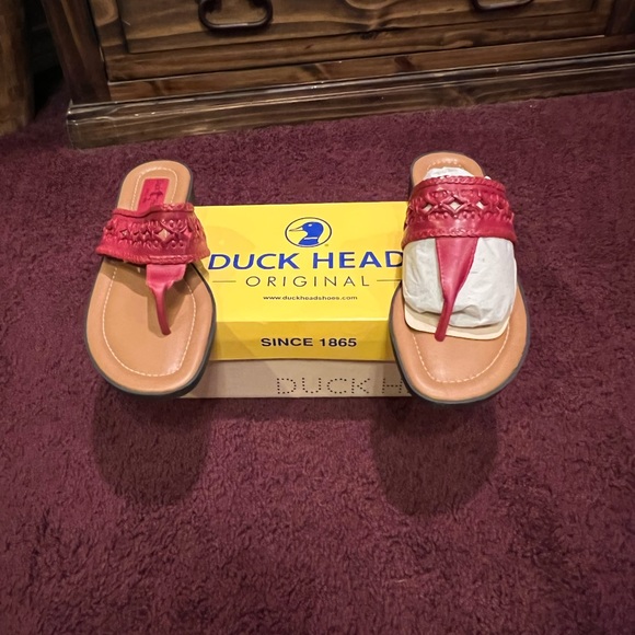 Duck Head Shoes - Duck Head women’s size 10 sandals . Vintage with tags!